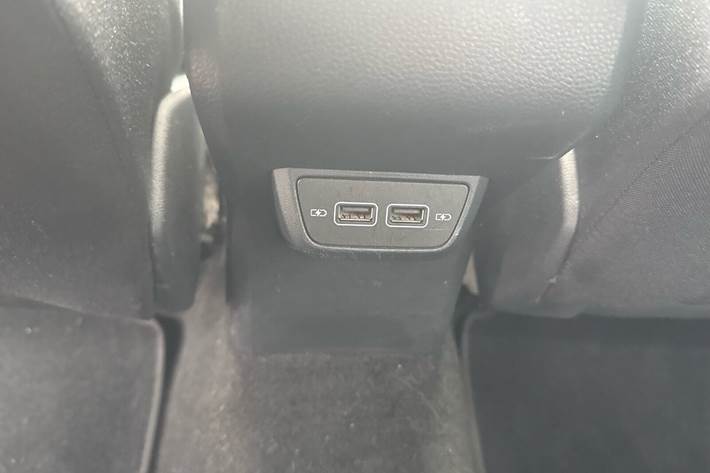 Hvid VW Polo fra 2020