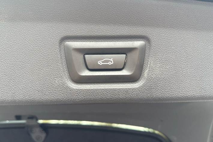 Sort BMW i4 fra 2024