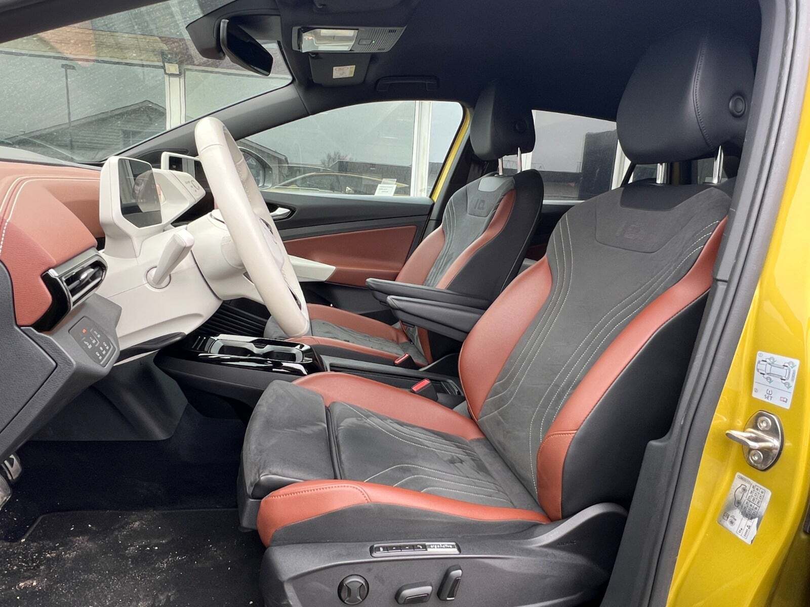 VW ID.4 77 Business Performance