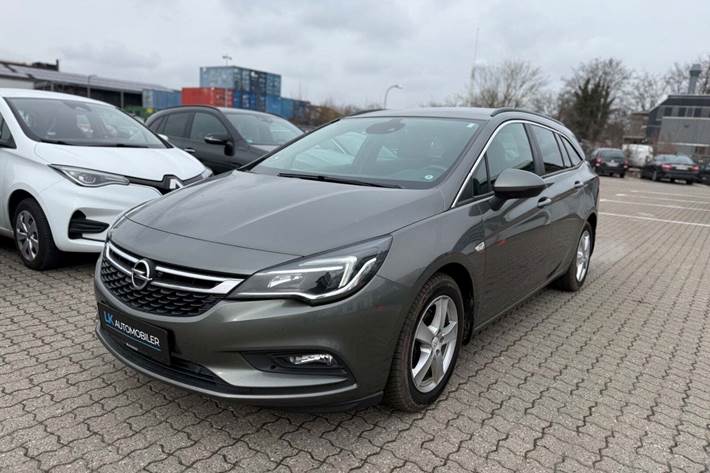Grå Opel Astra fra 2017