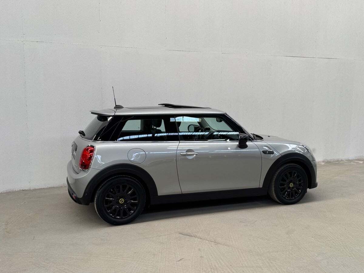 Mini Cooper SE Classic