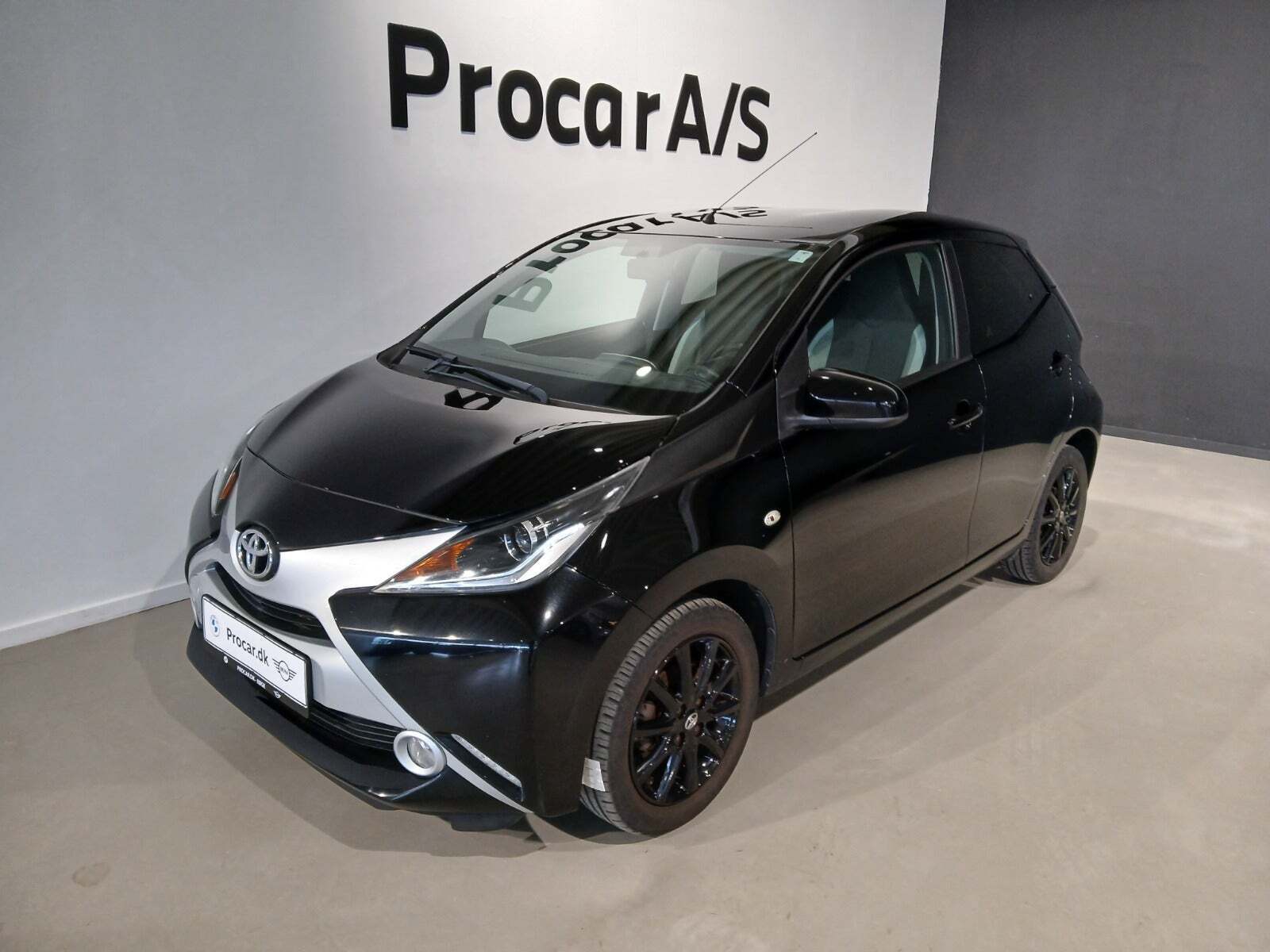 Toyota Aygo 1,0 VVT-i x-black