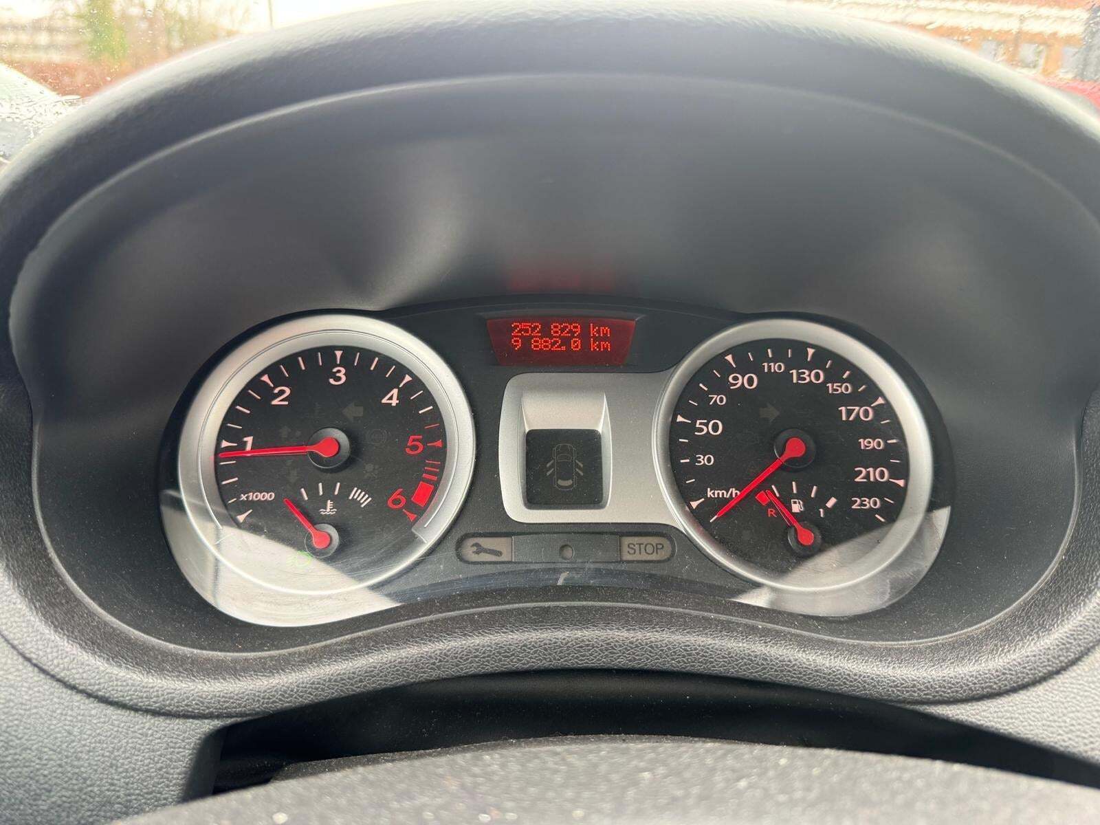 undefined Renault Clio III fra 2012