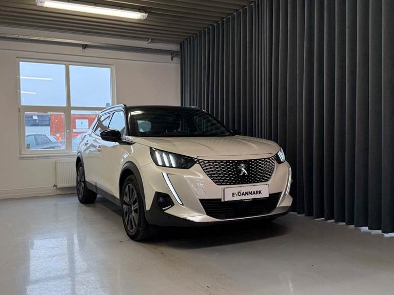 Peugeot e-2008 50 GT Sky