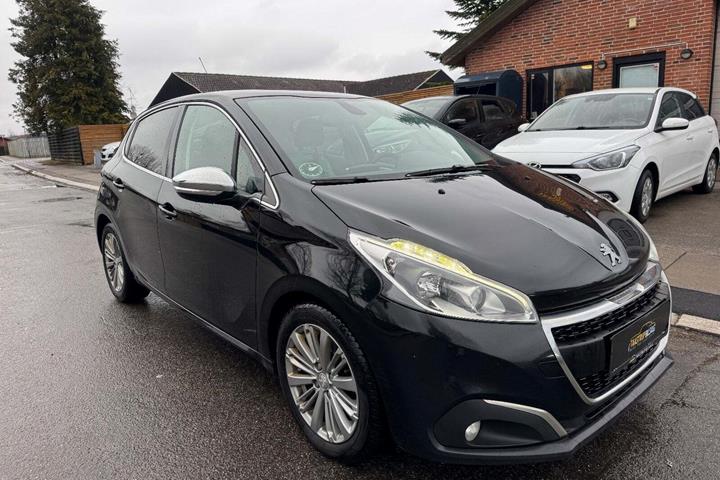undefined Peugeot 208 fra 2017