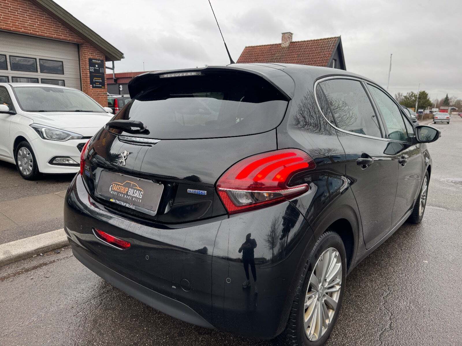 Peugeot 208 1,6 BlueHDi 100 Desire