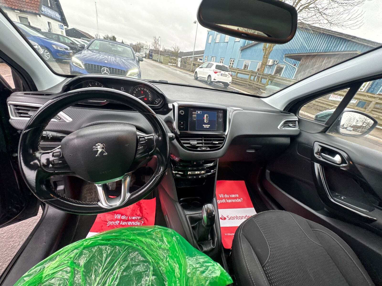 undefined Peugeot 208 fra 2017