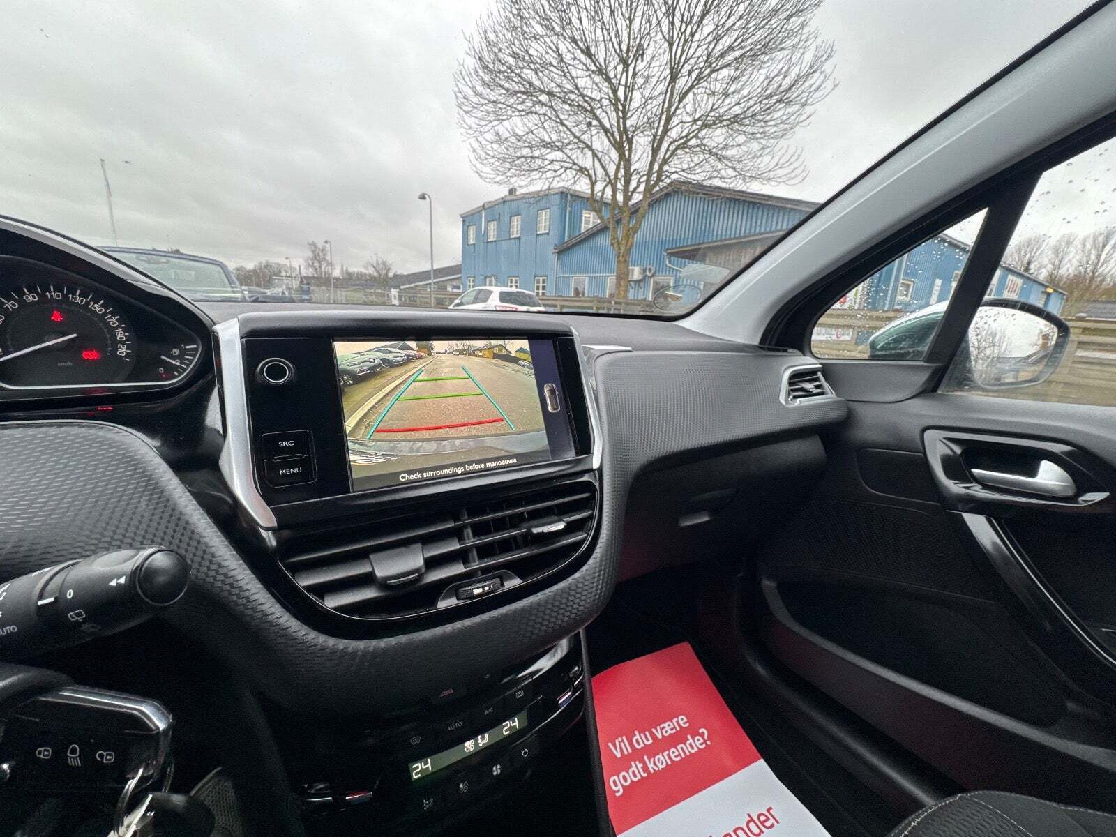 undefined Peugeot 208 fra 2017