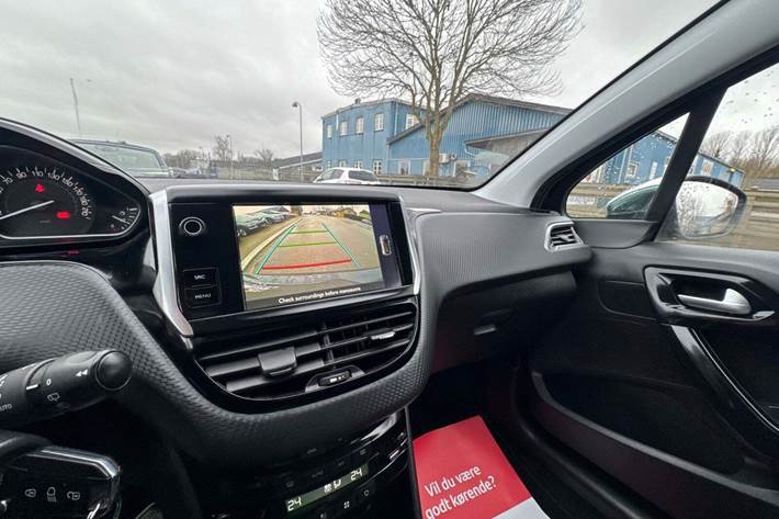 undefined Peugeot 208 fra 2017