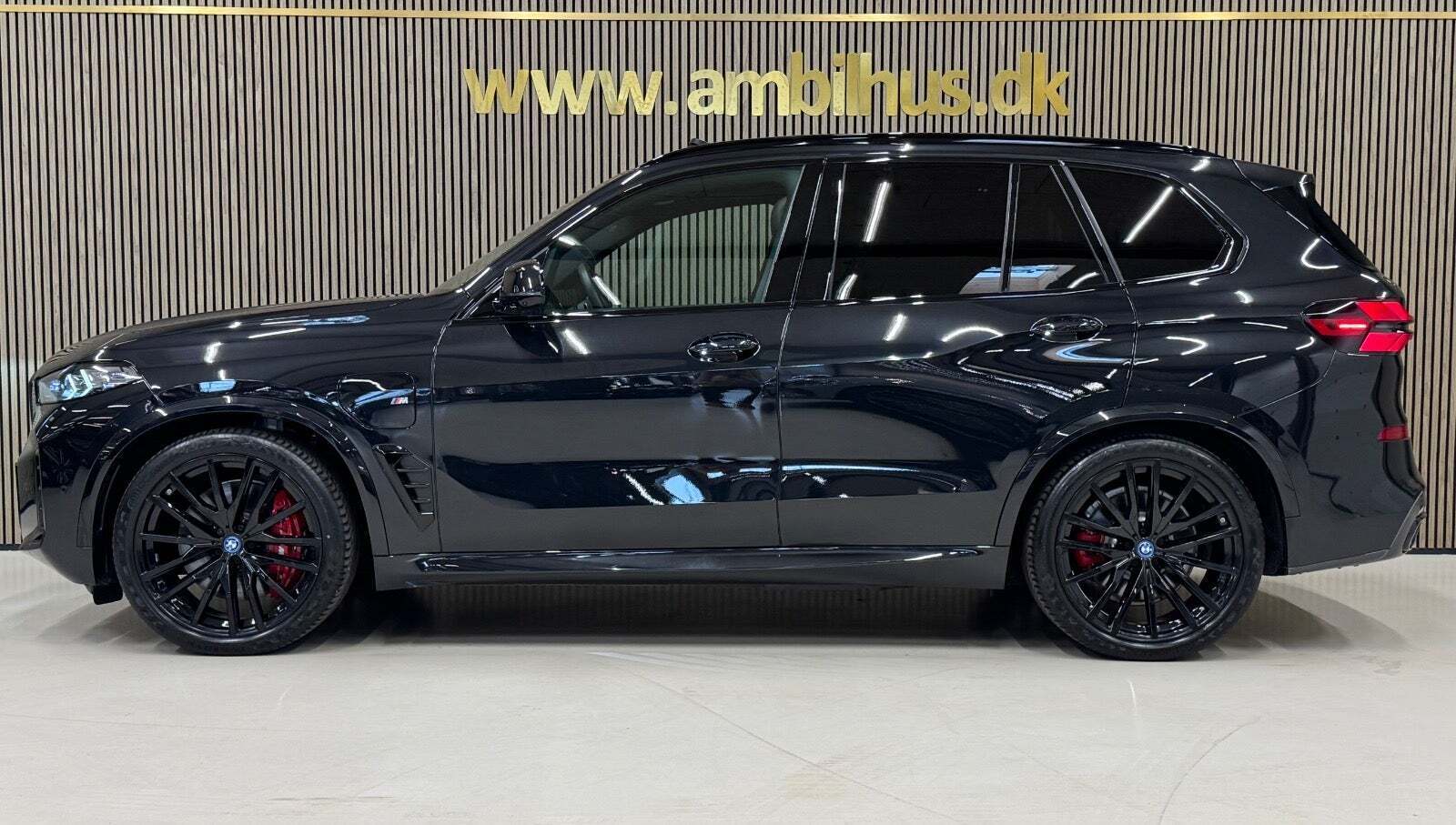 Sort BMW X5 fra 2025