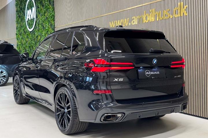 Sort BMW X5 fra 2025