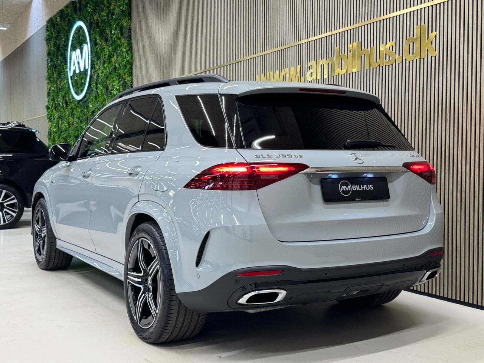 Grå Mercedes GLE350 de fra 2025