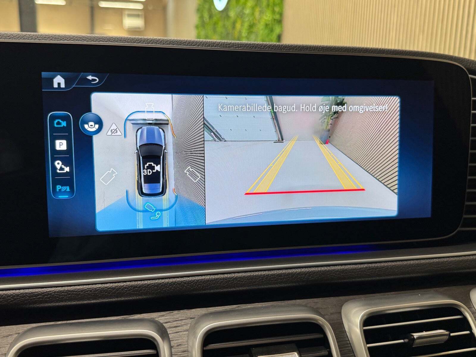 Grå Mercedes GLE350 de fra 2025