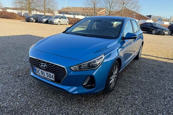 Blå Hyundai i30 fra 2018