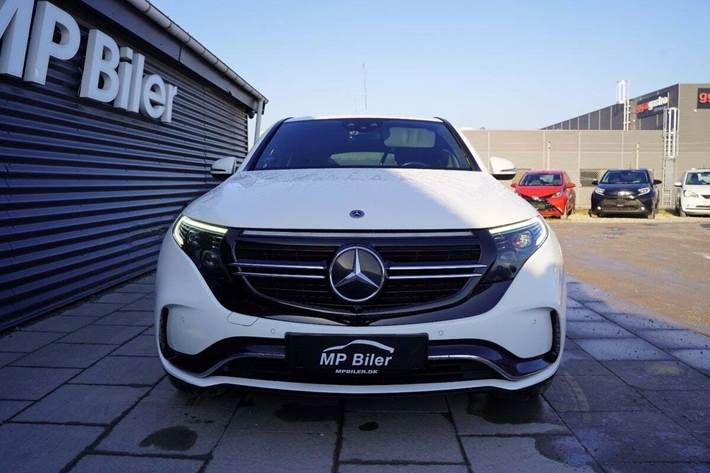 Hvid Mercedes EQC400 fra 2021