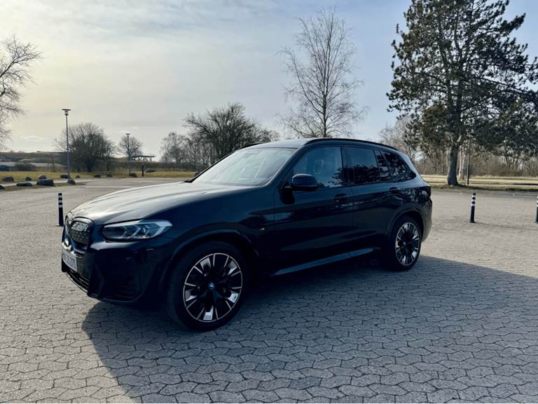 BMW iX3 Charged Plus M-Sport
