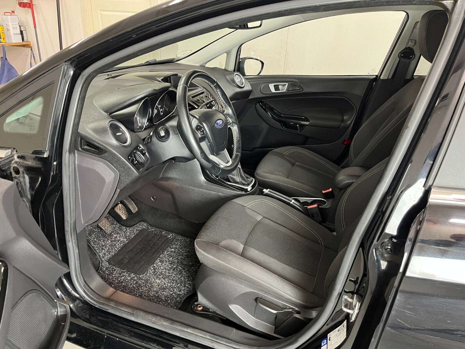 Ford Fiesta 1,0 SCTi 100 Titanium