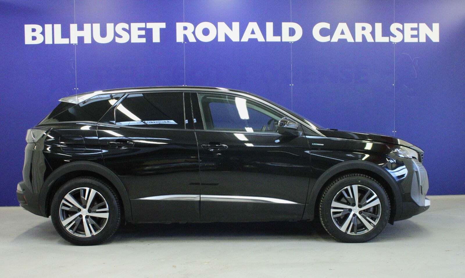 Sort Peugeot 3008 fra 2022