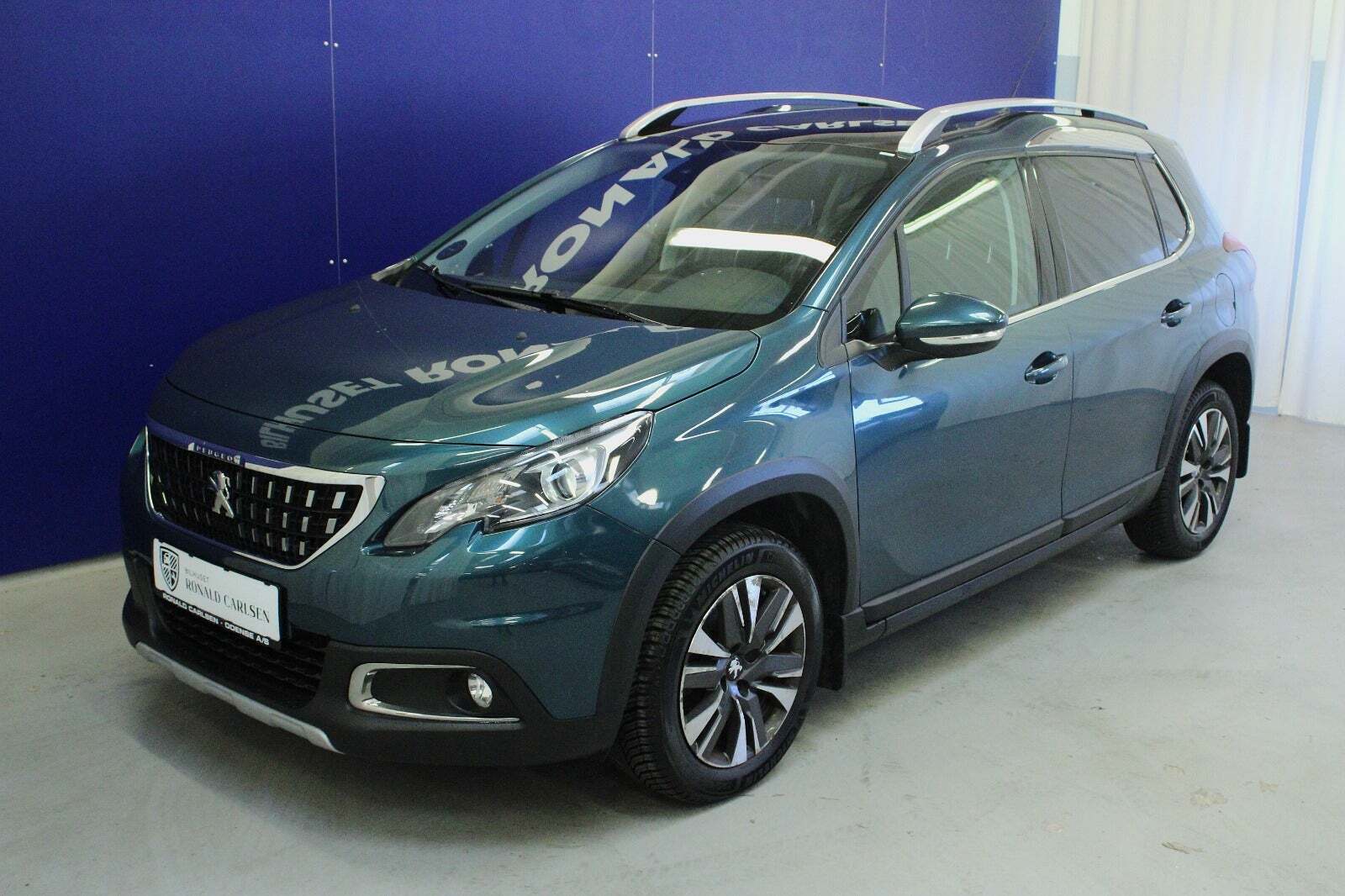 Peugeot 2008 1,2 e-THP 110 Allure Sky