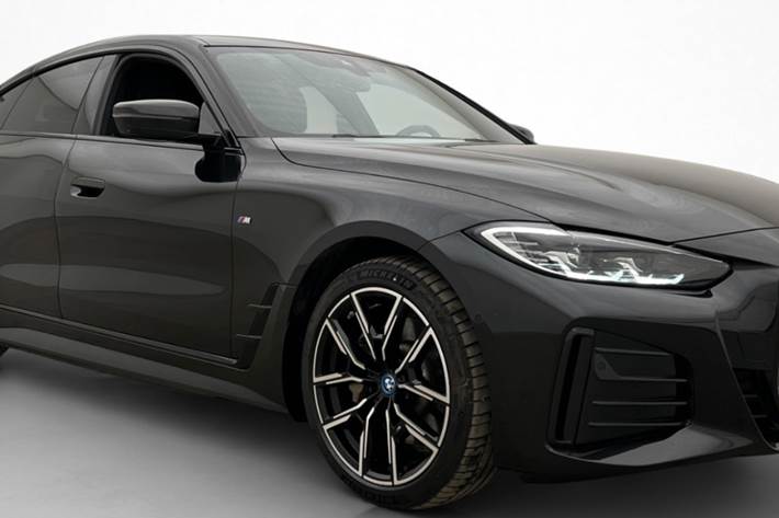 Sort BMW i4 fra 2023