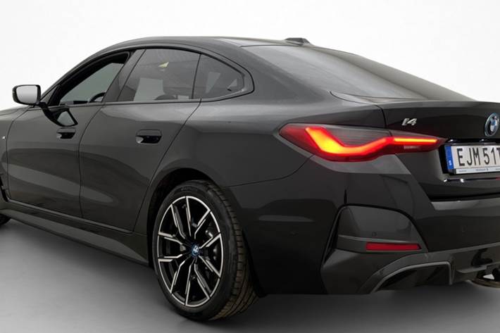 Sort BMW i4 fra 2023