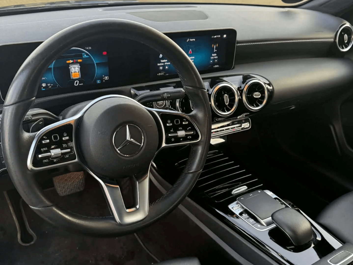 Sort Mercedes A200 fra 2020