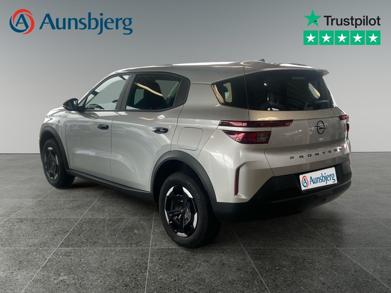 Grå Opel Frontera fra 2025