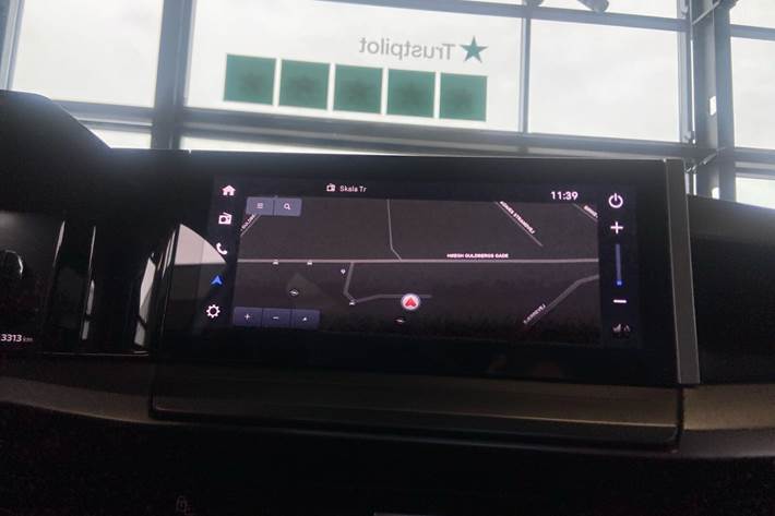 Grå Opel Frontera fra 2025