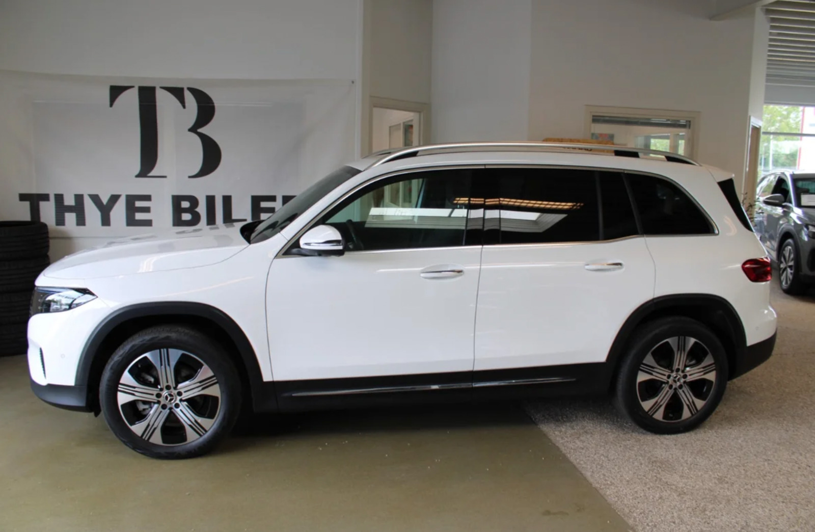 Mercedes EQB300 Progressive Advance Plus 4Matic 7prs