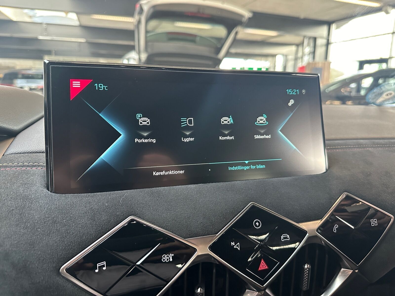 Grå DS DS 3 CrossBack fra 2021