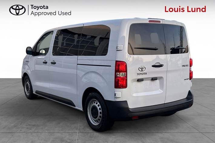 Hvid Toyota Proace Verso Electric fra 2022