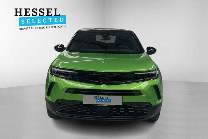 Grøn Opel Mokka-e fra 2023