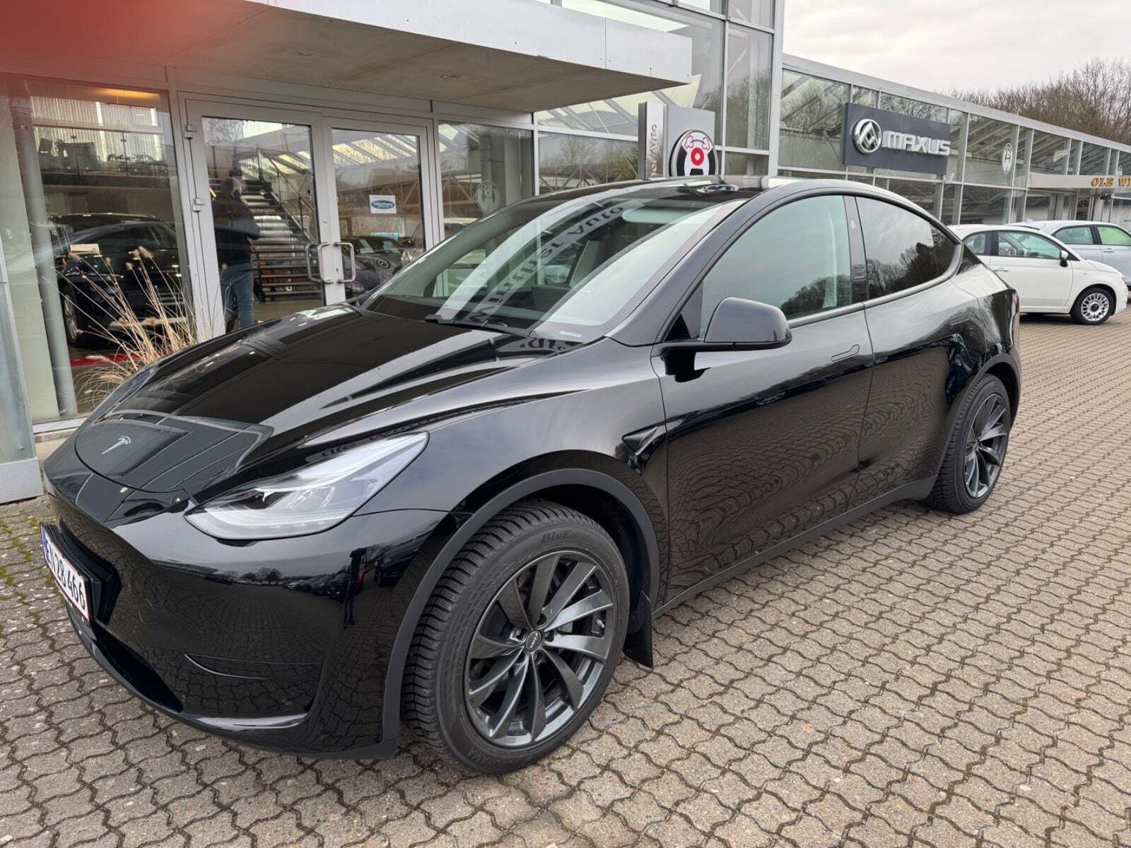 Tesla Model Y Long Range RWD