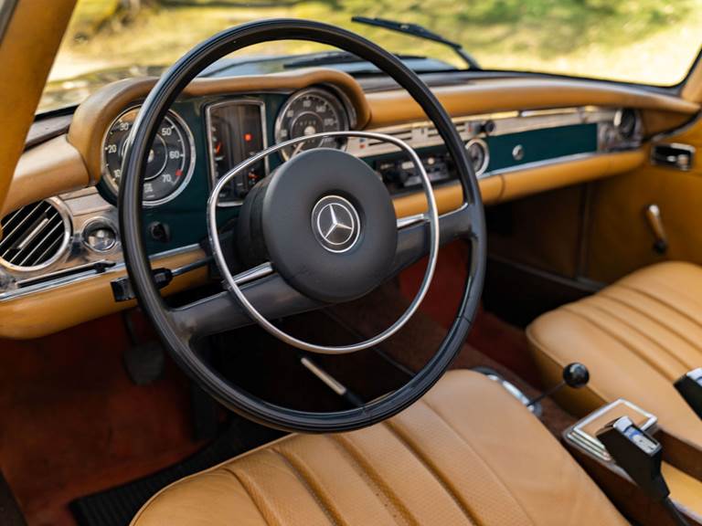 Mercedes 280 SL Pagode