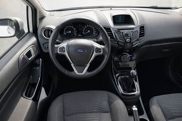 Hvid Ford Fiesta fra 2015