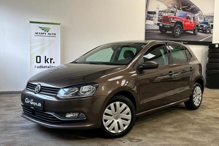 Brun VW Polo fra 2016 set udefra