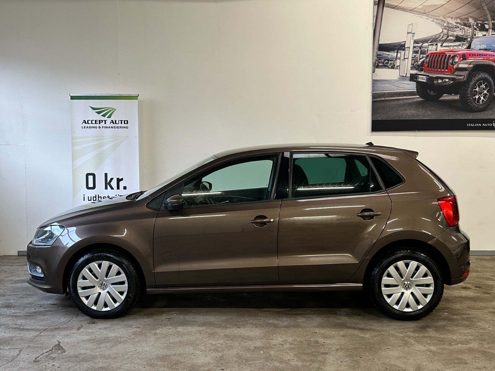 Brun VW Polo fra 2016