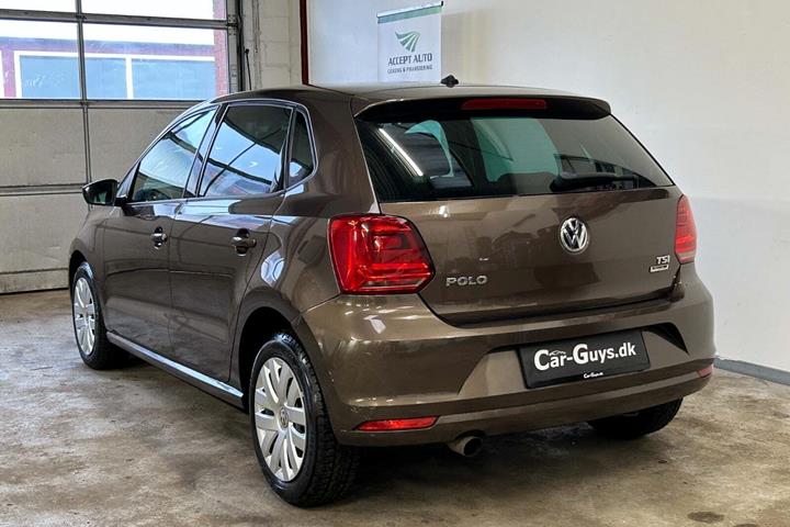 Brun VW Polo fra 2016