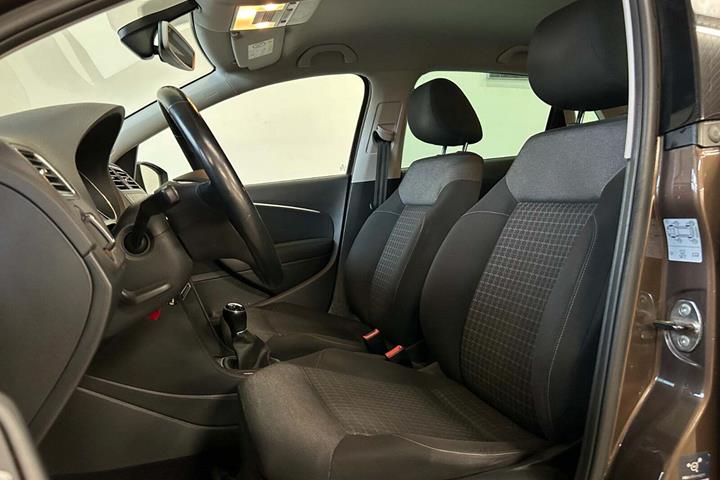 Brun VW Polo fra 2016