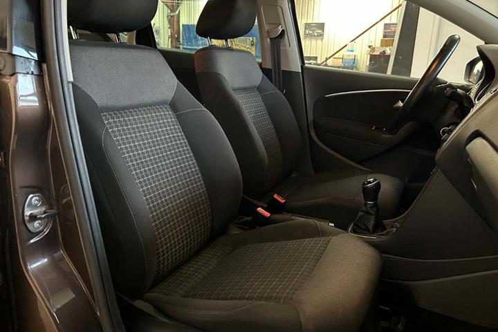 Brun VW Polo fra 2016