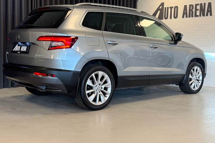 Grå Skoda Karoq fra 2018