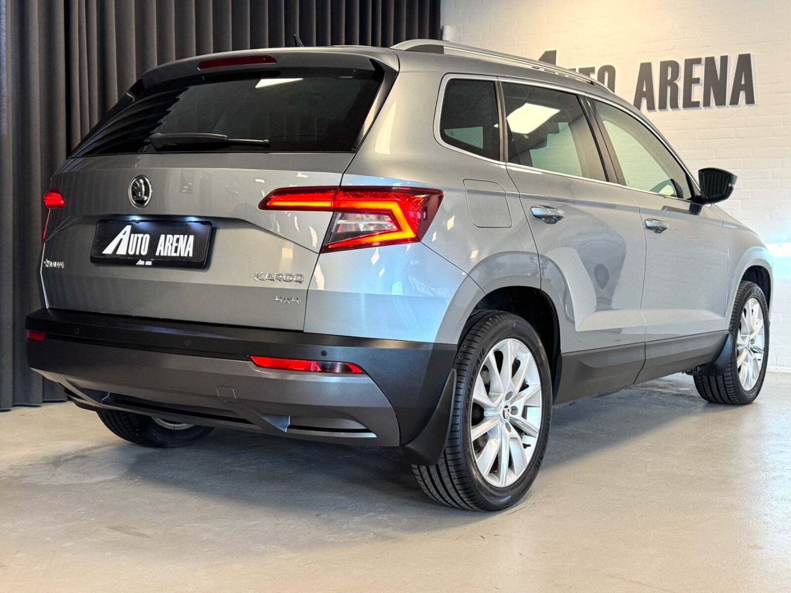 Grå Skoda Karoq fra 2018