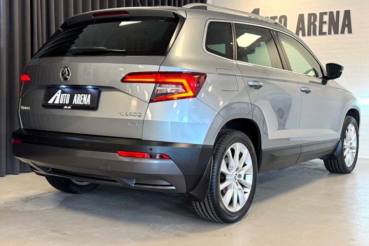 Grå Skoda Karoq fra 2018