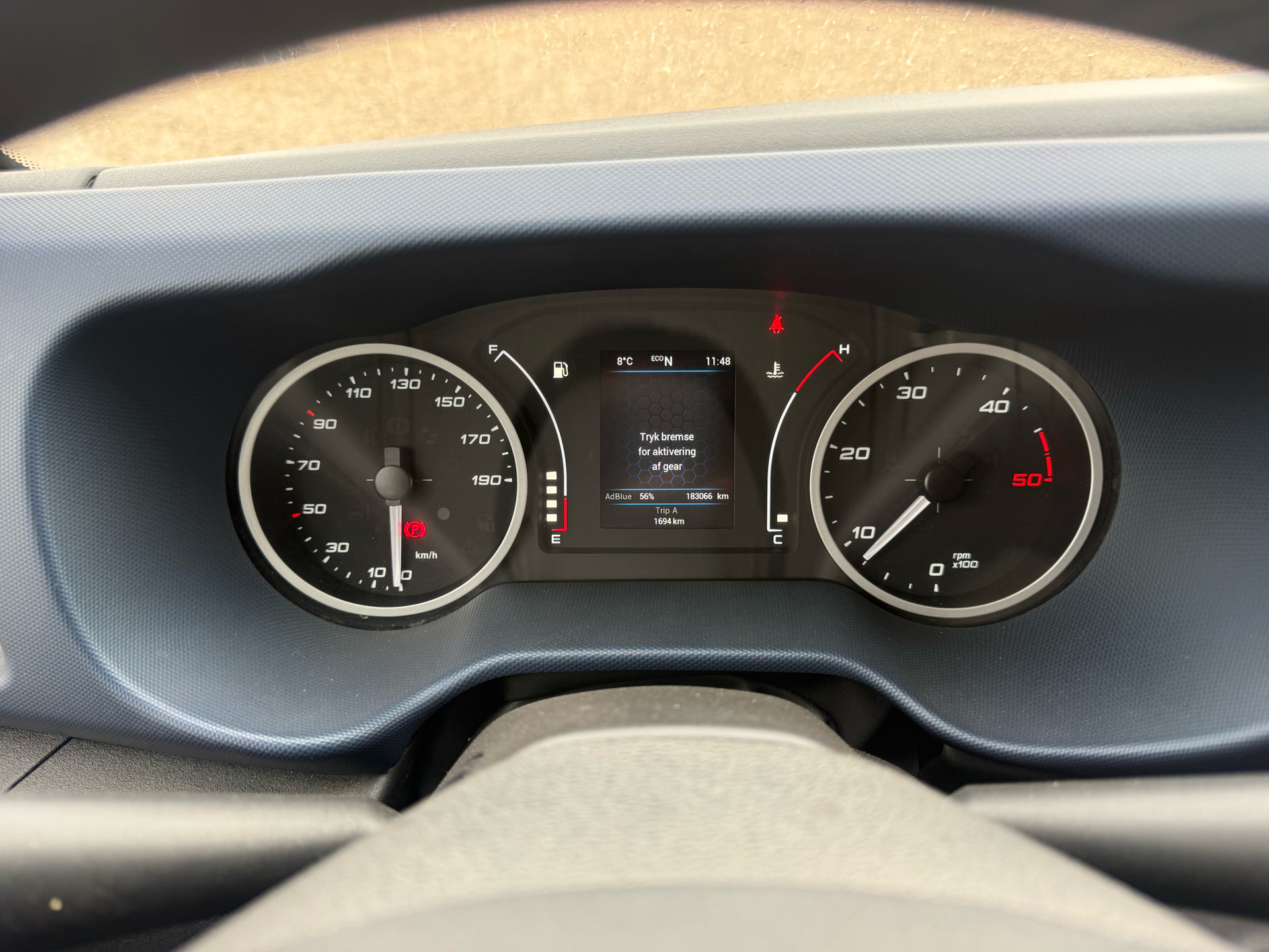 Hvid Hyundai i10 fra 2015