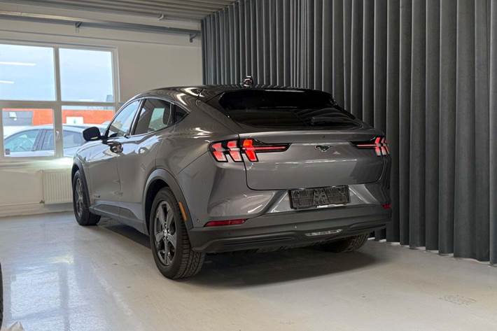 Grå Ford Mustang Mach-E fra 2021