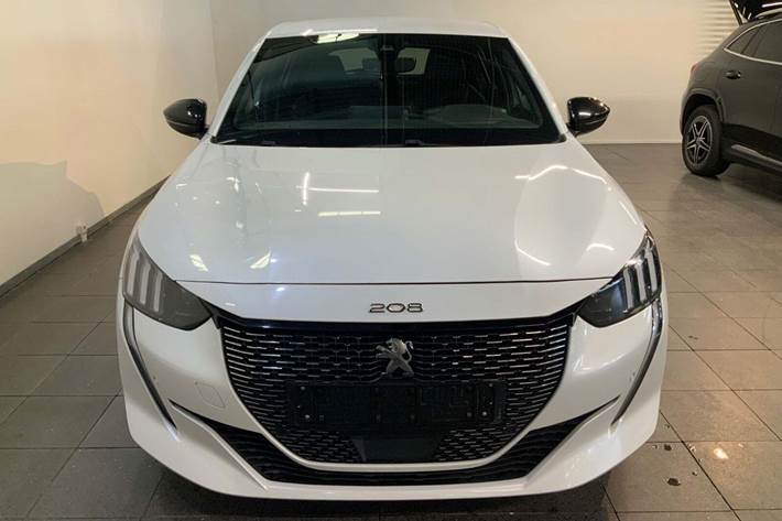 Hvid Peugeot 208 fra 2020
