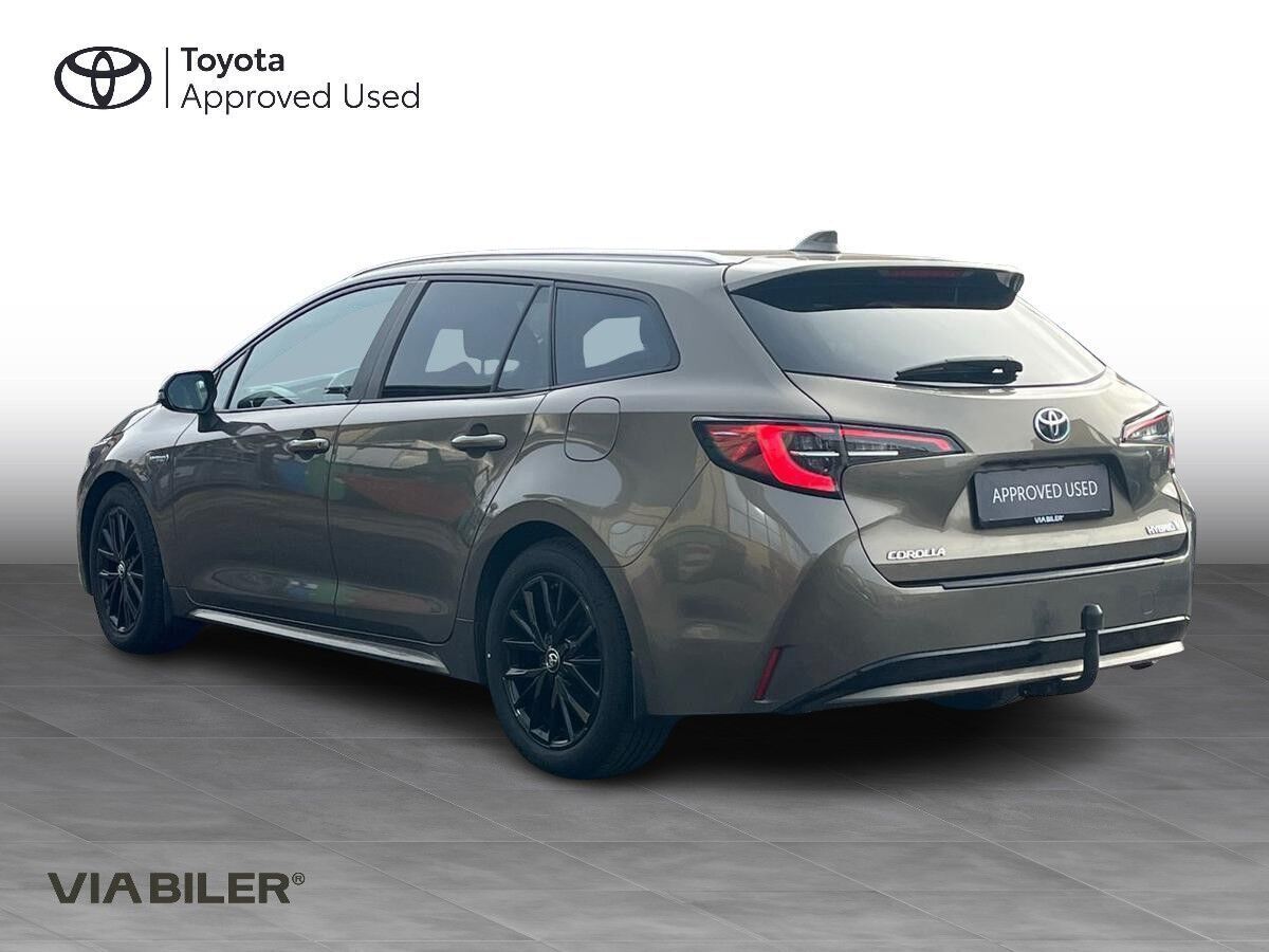 Toyota Corolla 1,8 Touring Sports Hybrid H3 Smart E-CVT 122HK Stc Trinl. Gear