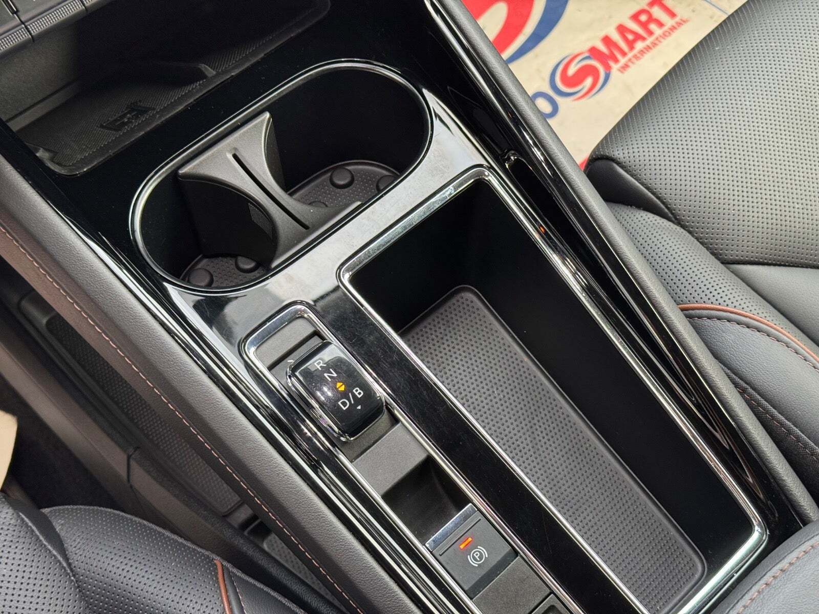 Sort Skoda Enyaq fra 2023