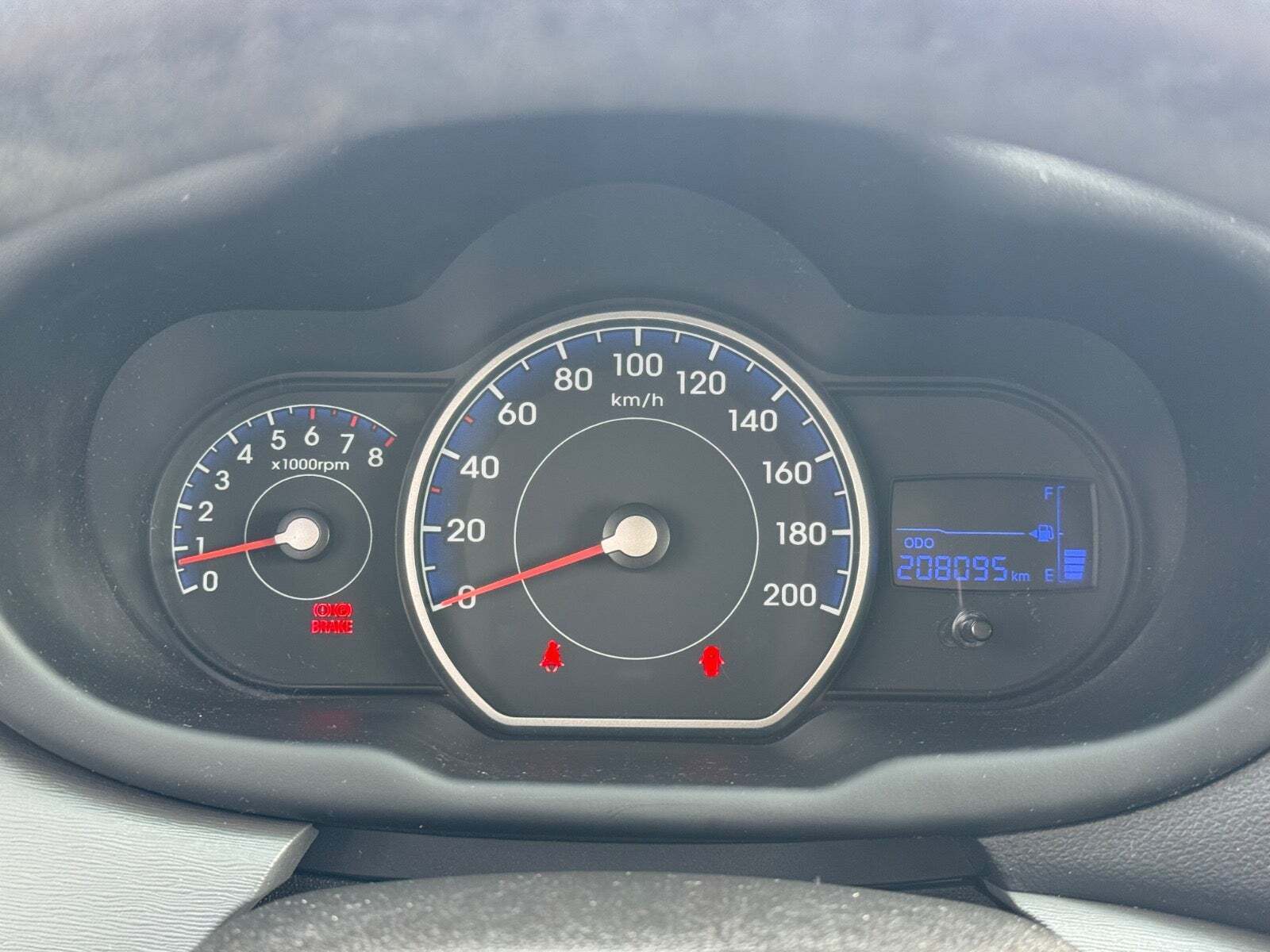 Hvid Hyundai i10 fra 2013