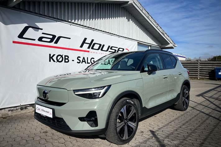 Grøn Volvo XC40 fra 2022